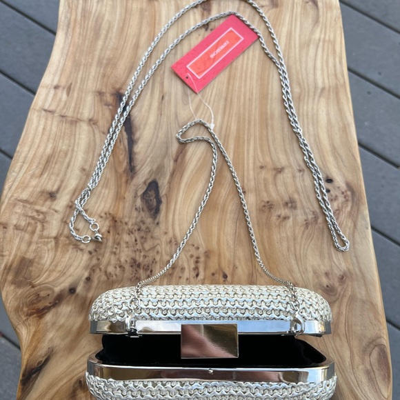 Expressions NYC Clutch W/ Removable Chain Strap NWT - Picture 6 of 12